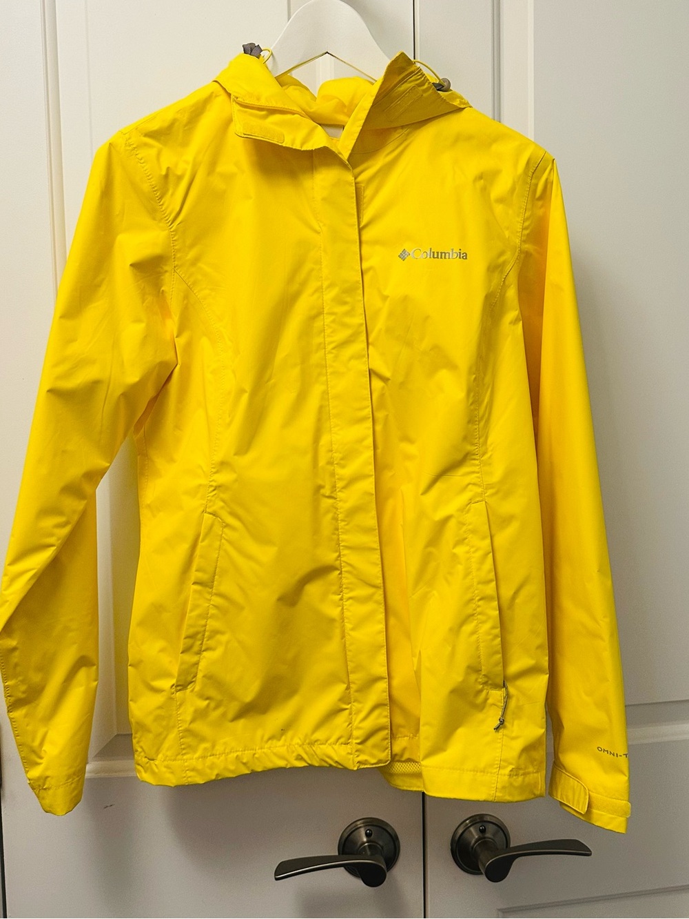 Columbia bright yellow hooded rain jacket XS